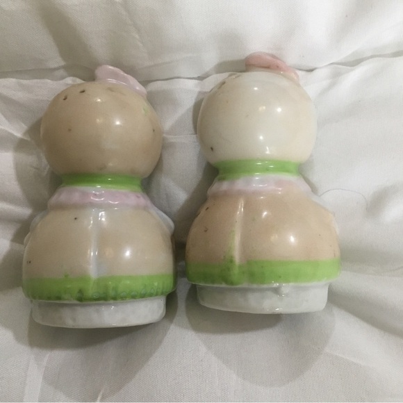 Roly Poly Heart Mouth Green Pink Girls Bows Salt Pepper Shakers Corks Japan VTG - Picture 3 of 8
